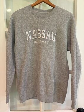 BAHAMAS NASSAU Sweatshirt  Embroidered Beach Medium Destination Vacation Beach